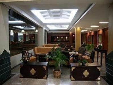 Hôtel Semarak International à Medan Extérieur photo