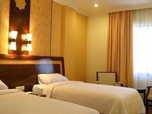 Hôtel Semarak International à Medan Extérieur photo